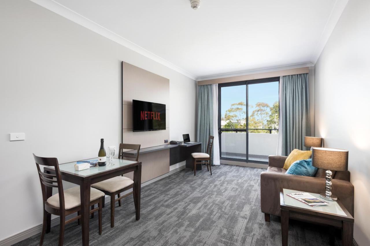 Oaks Sydney North Ryde Suites Esterno foto
